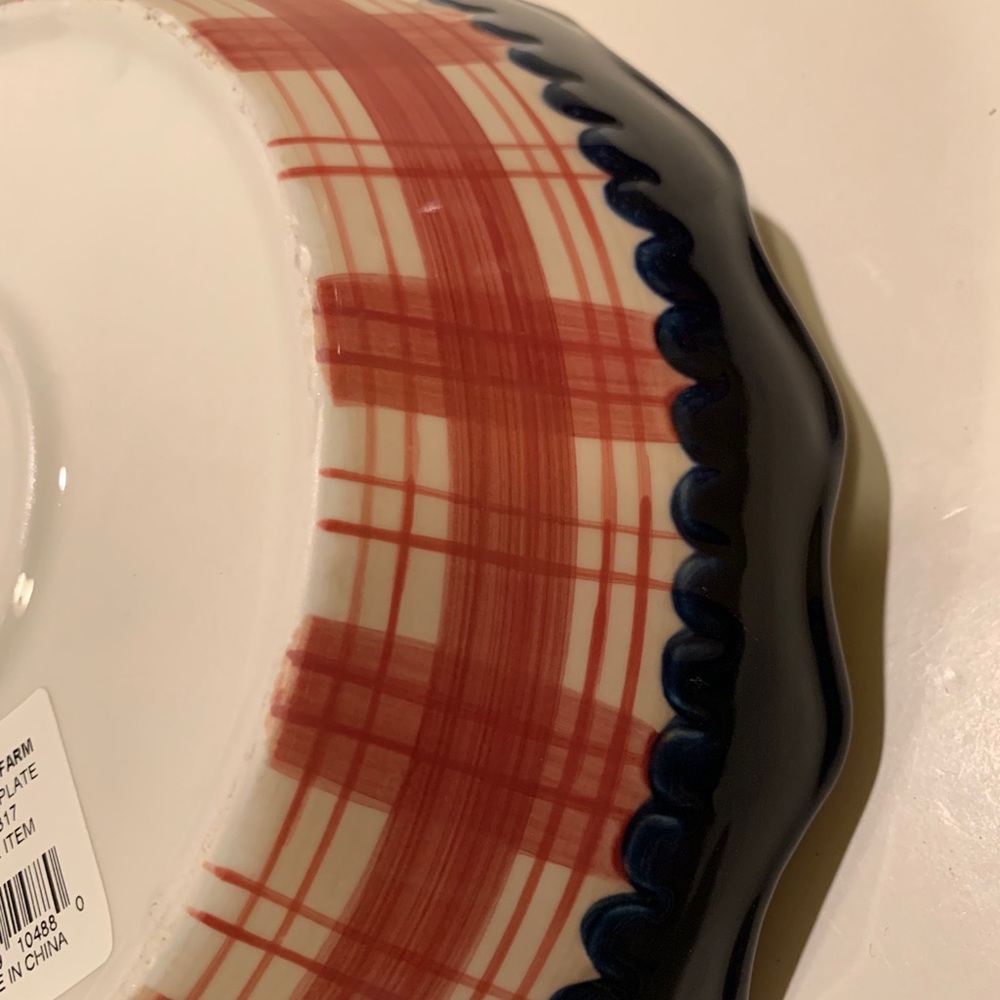 NWT TRACY PORTER ROUND PIE PLATE. - Picture 7 of 12